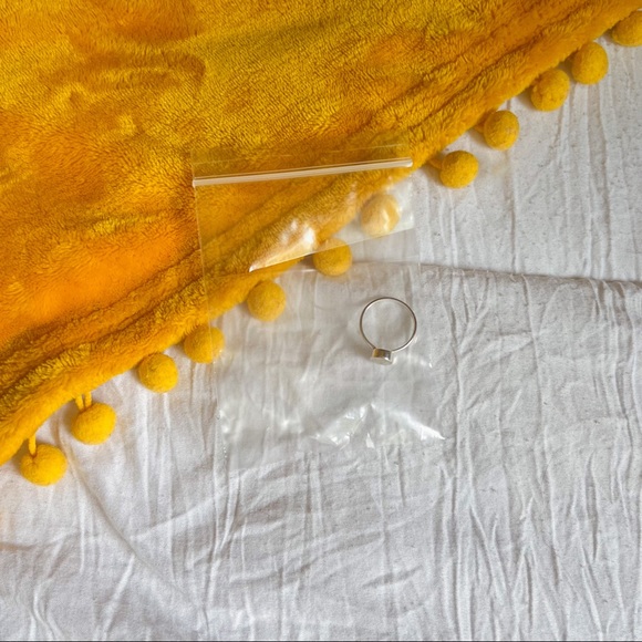 ✨NWOT✨ opalite ring - Picture 2 of 3